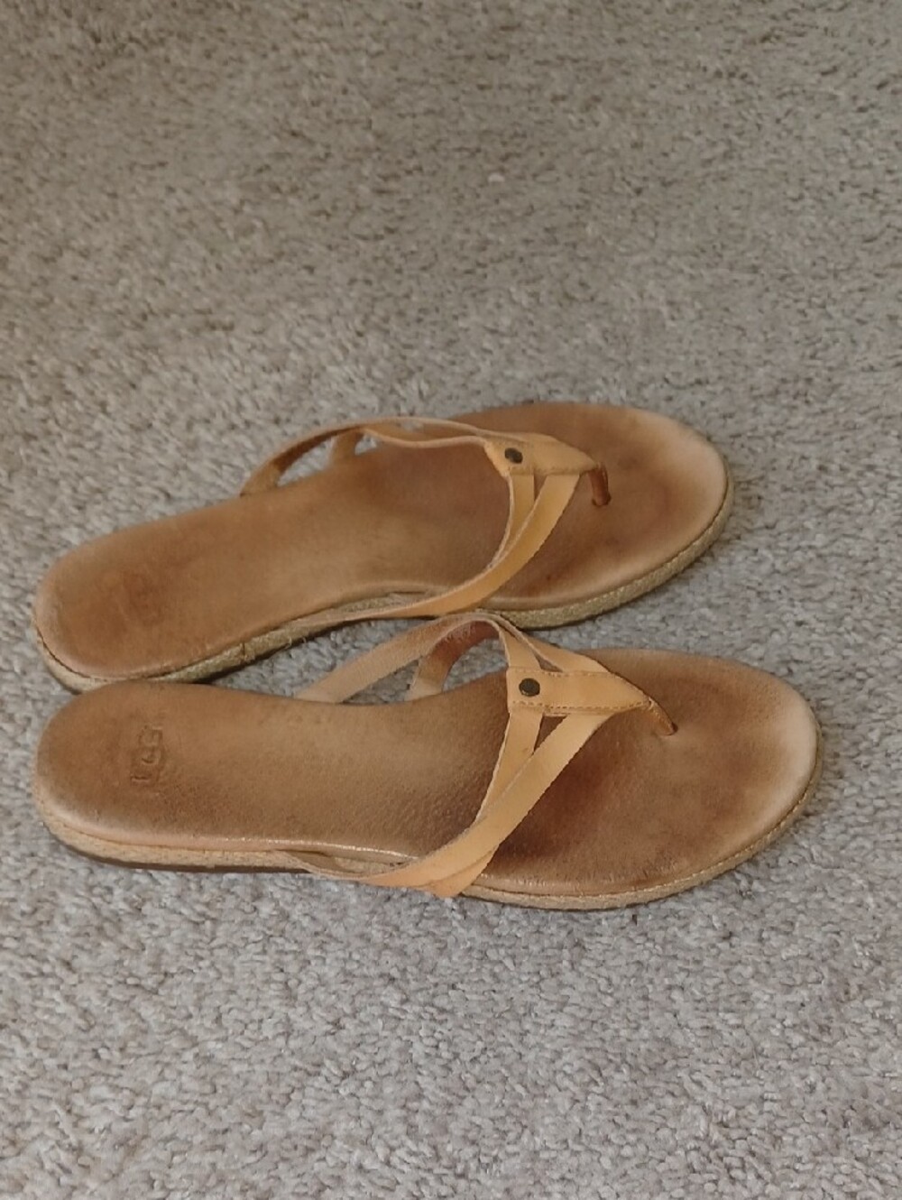 UGG Tan Leather Thong Sandals with Slim Double Straps Sz 8 - Picture 3 of 4